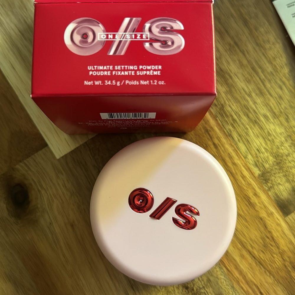 One/Size ultimate setting powder in dark/deep